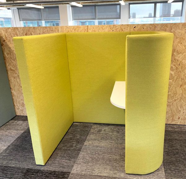 Dennis Study Booth