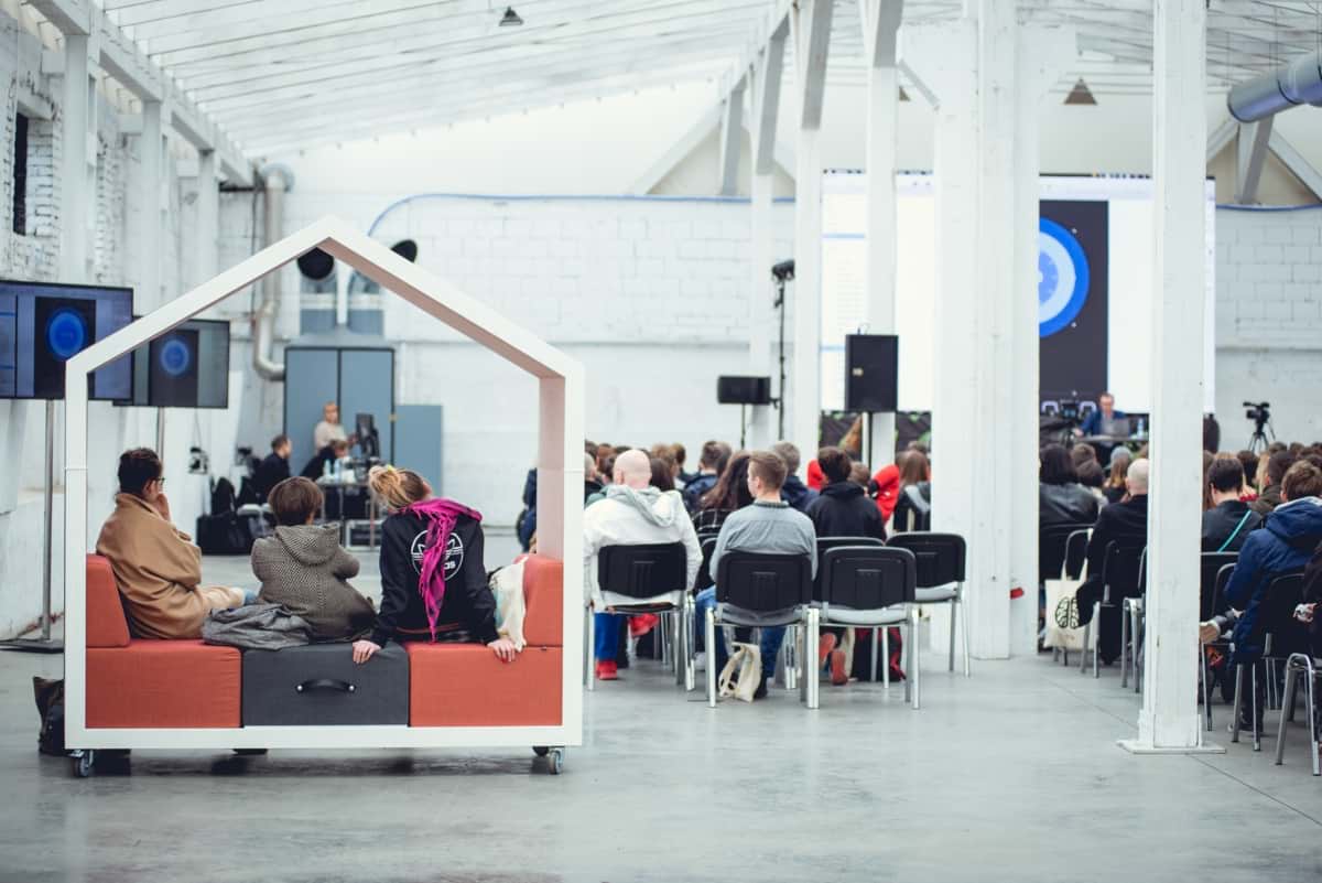 SOHO WWA ELEMNTS TALK 6 1200x801 1 - My Office Pod