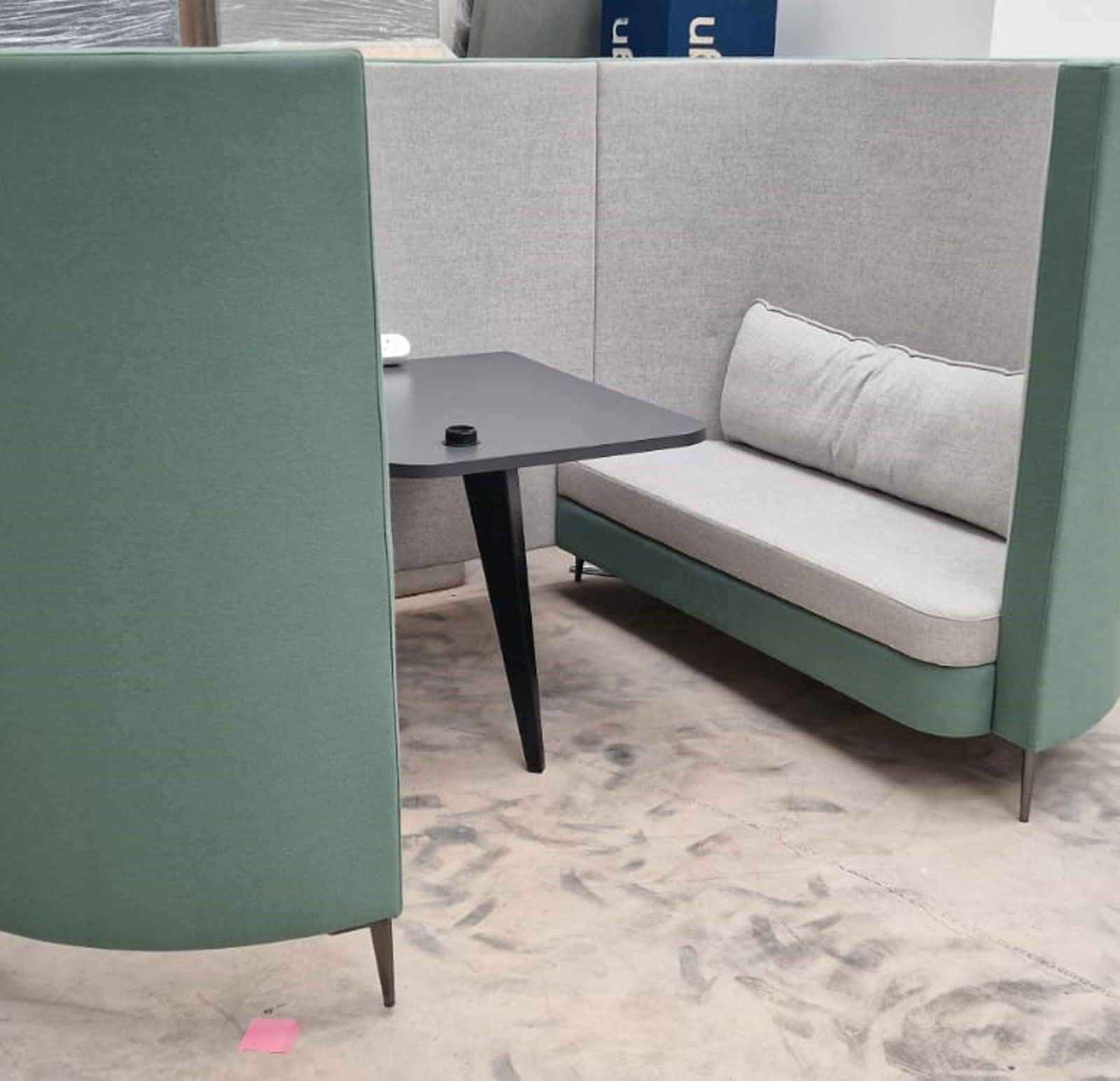 Delia Meeting Booth
