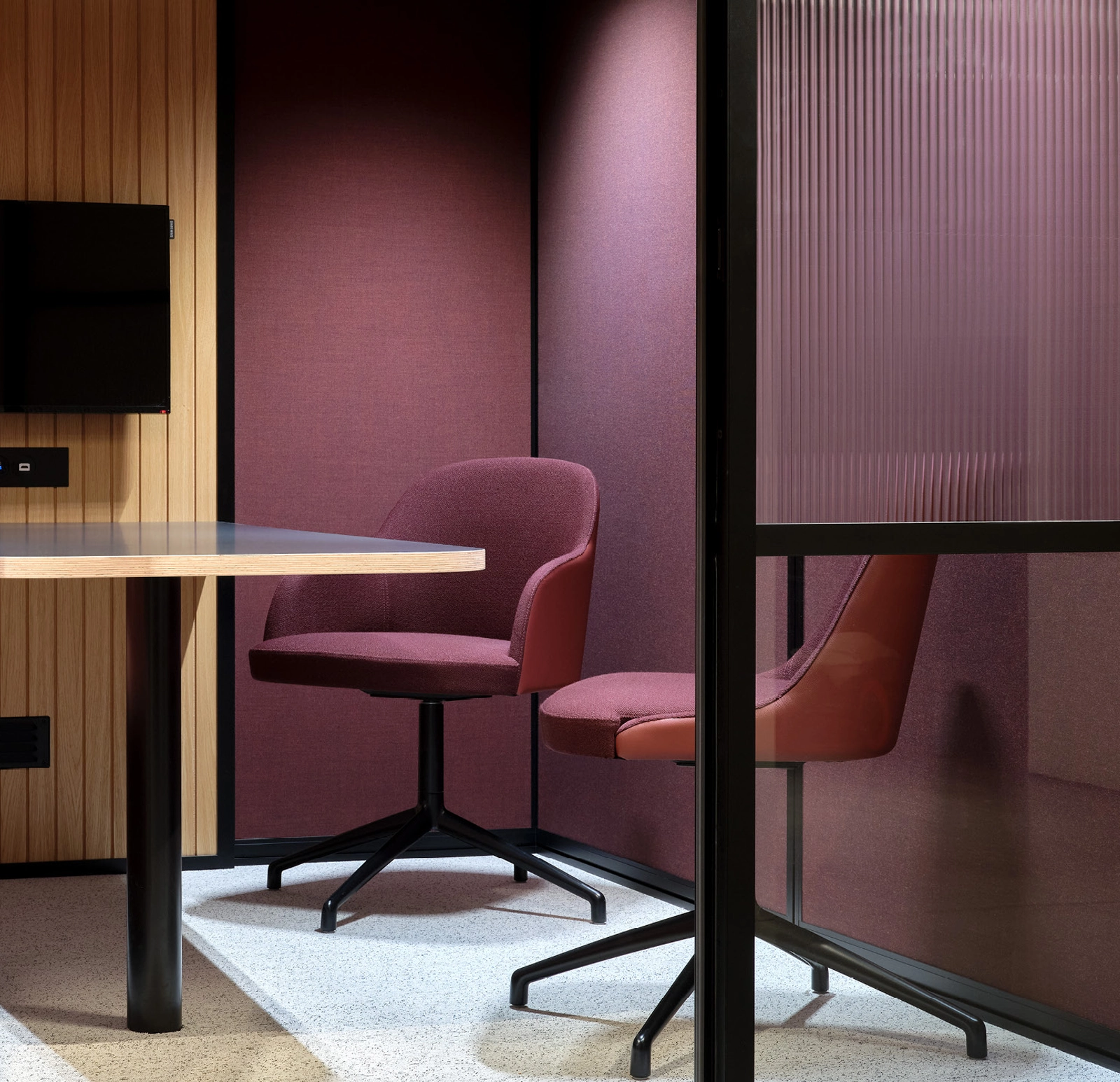 Mewsconnectclosedxl2